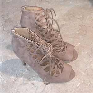 Qupid Women’s Lace up Peep Toe Heels